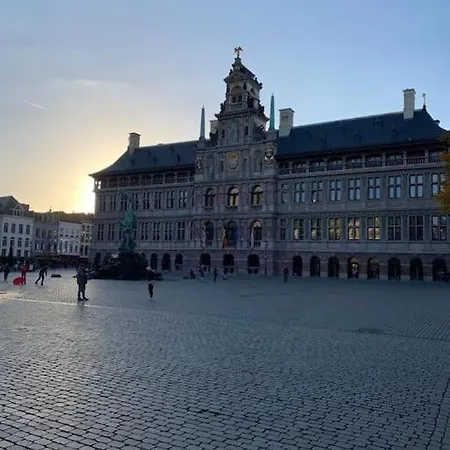 Appartamento Hippe In Historisch Gebouw In Oude Centrum *