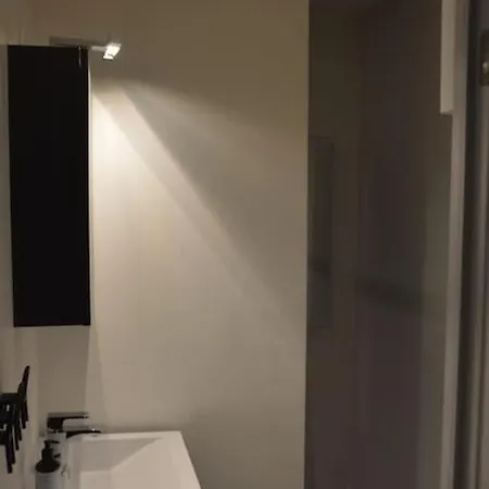 Hippe In Historisch Gebouw In Oude Centrum Appartement